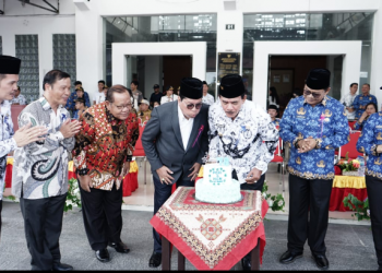 Peringatan Hari Guru Nasional Dan HUT PGRI Ke-78 Tahun 2023 Di Kab. Nias Barat