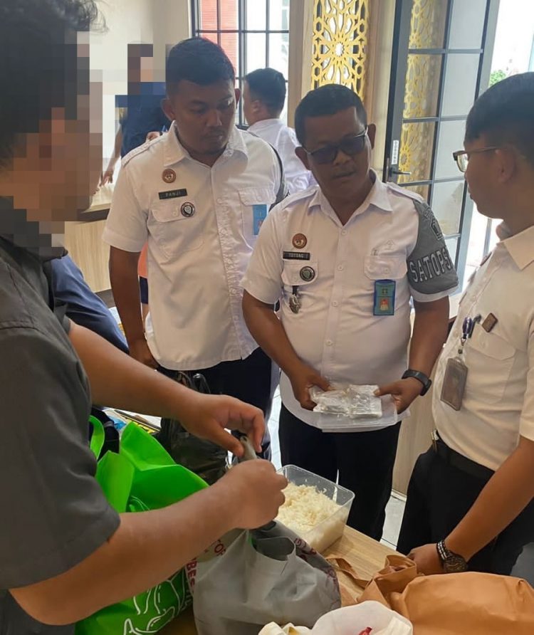 Lapas Pemuda II A Tangerang Gagalkan Penyelundupan Handphone Ke Dalam Lapas