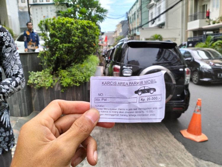 Preman Parkir Liar Menjamur di Jalan Kebon Kacang, Tarif Acak Picu Keluhan Warga