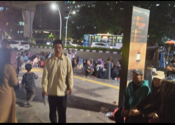 Masyarakat Jayasari Bermalam di Jalan Trunojoyo Depan Museum Polri Sampai Tersangka Mafia Tanah Ditangkap