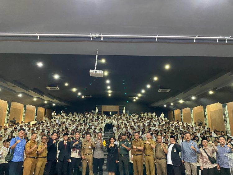 Resmi Dilantik Pengawas TPS Sebanyak 492 Orang Terpilih Tingkat Kecamatan Kabupaten Purwakarta