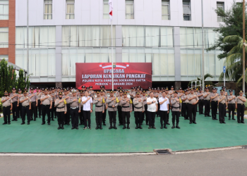 78 ANGGOTA POLRESTA BANDARA SOETTA DIBERIKAN KENAIKAN PANGKAT