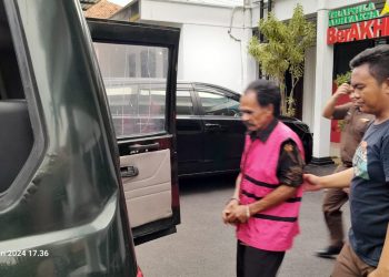 Mantan Kepala desa Cikadu Purwakarta Tersangka Korupsi Anggran Dana Desa,dan Banprop kini resmi telah Ditahan