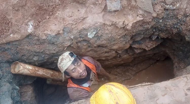 Omsetnya Menurun Drastis, Galian Kabel PLN di Legok Dikeluhkan Pedagang