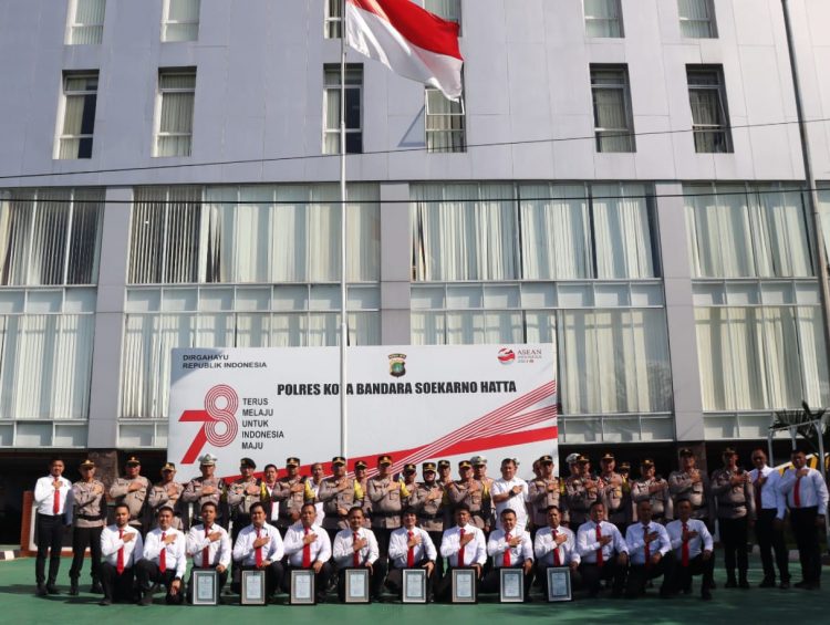 Berprestasi dalam Pelayanan, 90 Personel Polresta Bandara Soetta dapat Penghargaan