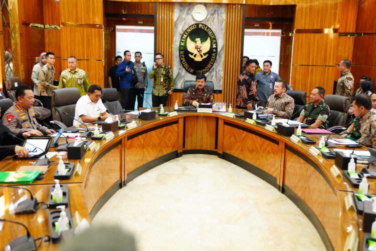 Panglima TNI Hadiri Rapat Koordinasi Tingkat Menteri Bahas Situasi Pasca Pemilu