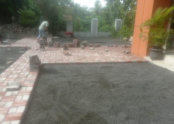 Proyek Penataan Halaman Kantor Kelurahan Kelapa Dua Diduga Dilaksanakan Tak Sesuai RAB