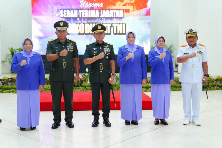 Panglima TNI Pimpin Serah Terima Jabatan Dankodiklat TNI