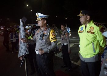 Kapolres Purwakarta Dampingi Kapolda Jabar Saat Pemberlakuan One Way Tol Cipali