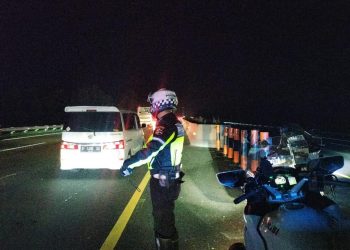 Wujudkan Mudik Aman dan Penuh Makna, Polres Purwakarta Terus Lakukan Pengaturan Lalulintas Hingga Malam