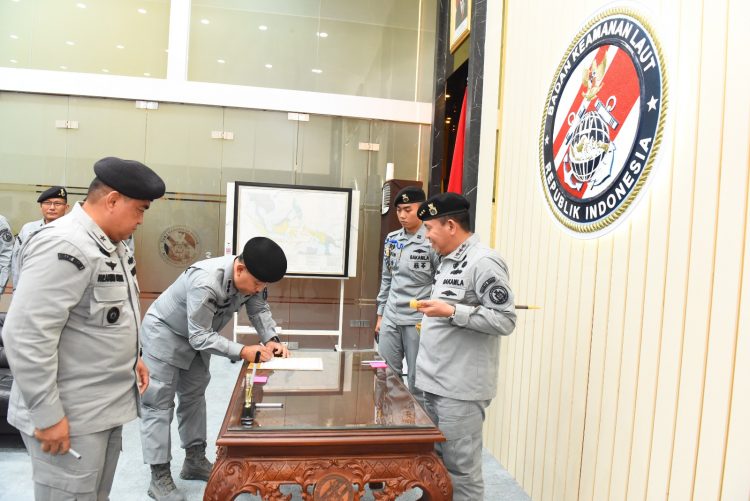 Enam Jabatan Pimpinan Tinggi Pratama Bakamla RI Diserahterimakan