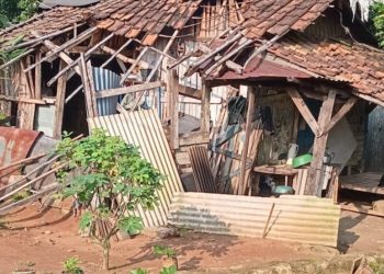 Nyaris Roboh Rumah Adam Butuh Uluran Tangan Pemerintah Dan Paradermawan