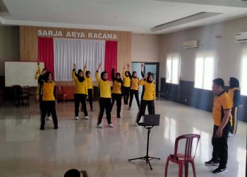 Jelang Lomba, Polwan Polres Purwakarta Latihan Senam Lalulintas
