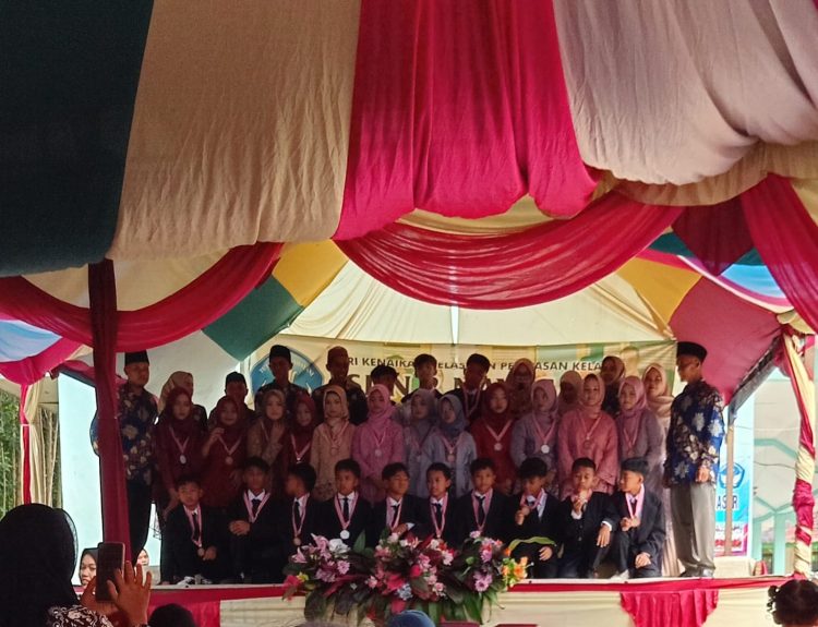 SDN Nayagati Mengelar Acara Kelulusan Dan Pelepasan Siswa Kelas 6