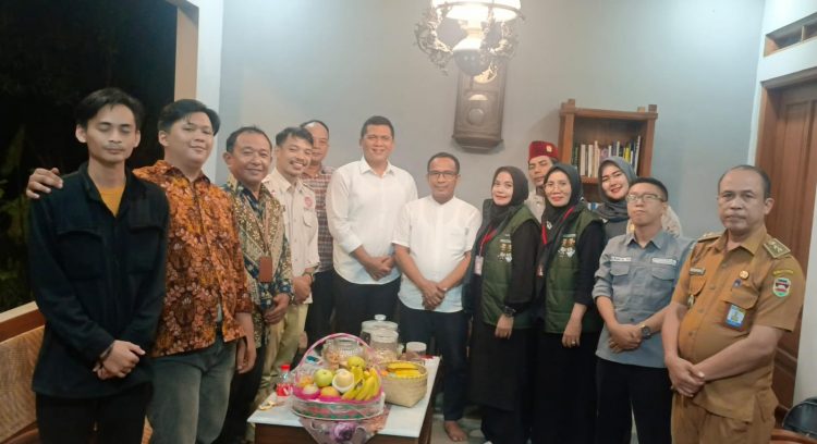 PPL Lakukan Pengawasan Coklit di Wilayah Munjul Jaya, Purwakarta