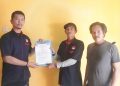 Ketua LSM PPUK DPD Banten ” Lakukan Penyerahan SK Kepada Pengurus DPC Kabupaten Tangerang Di Kantor LSM PPUK DPD Banten