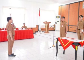 Pelantikan dan Pengambilan Sumpah / Janji Kepala Sekolah dan Pejabat Fungsional Pengawas Penyelenggaraan Urusan Pemerintah