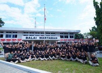 Di Penghujung Masa Jabatannya : Kapuspen TNI Gelar Gerak Jalan Santai Bersama Personel Puspen TNI