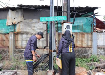 Rusak Estetika, Satgas P2U PUPR Kota Tangerang Akan Bongkar Tiang Internet