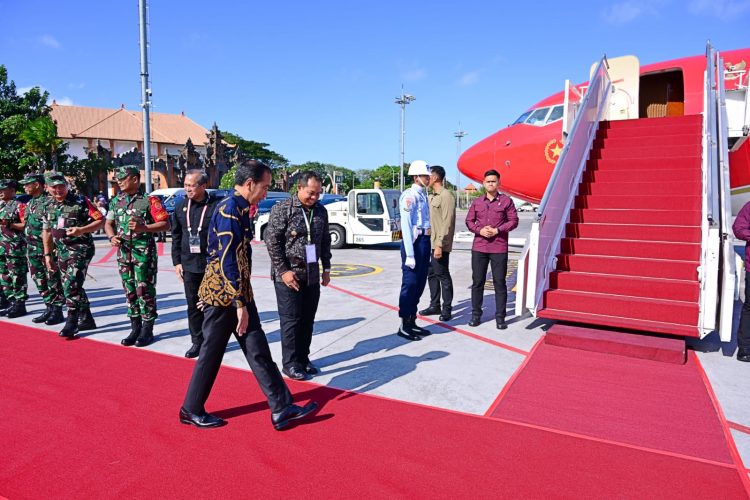 Panglima TNI Lepas : Keberangkatan Presiden RI Kembali Ke Jakarta