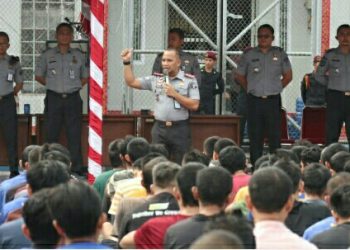 Perdana Menyapa : Karutan berikan Arahan kepada seluruh Warga Binaan