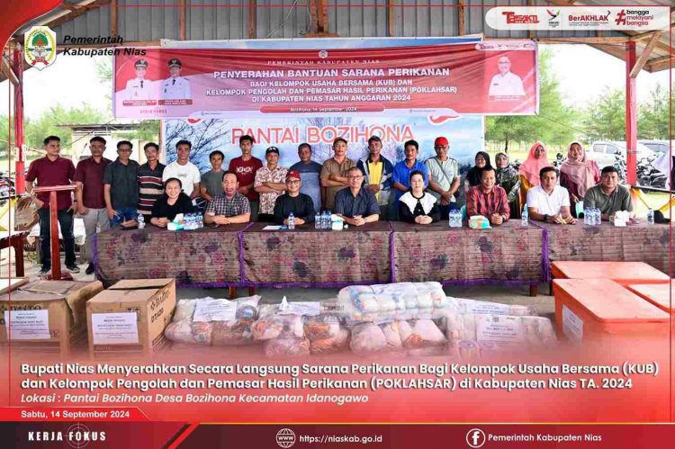 BUPATI NIAS HADIRI KEGIATAN PENYERAHAN BANTUAN PERIKANAN KEPADA KELOMPOK PERIKANAN