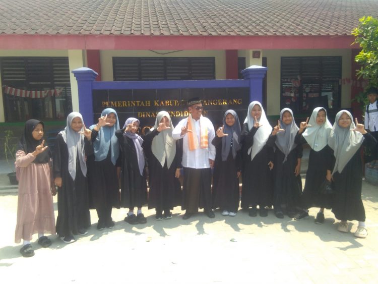 Peringatan Maulid Nabi Muhammad SAW : Meneladani Rasullah SAW SD.Negeri Legok ll