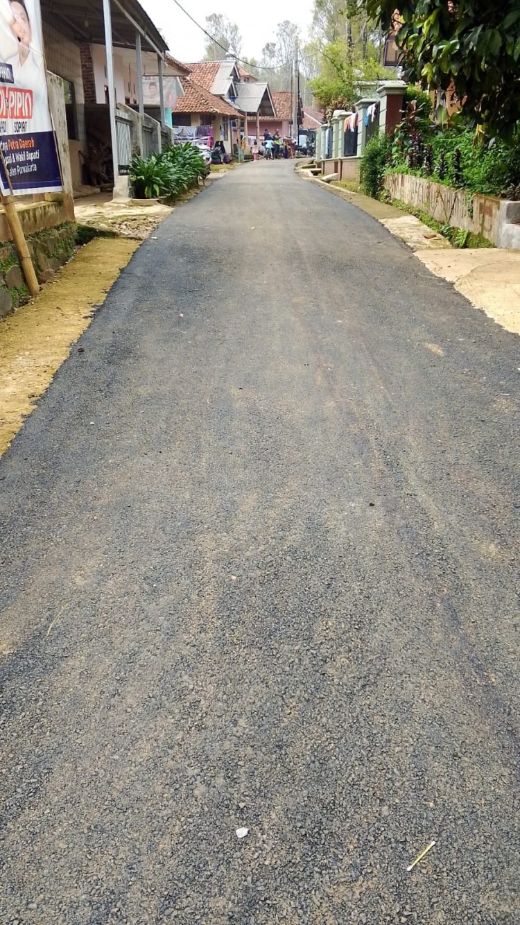 Rehabilitasi Perbaikan Pengaspalan Hotmix Desa Bojong Barat untuk Kepentingan Seluruh Masyarakat Terlaksana