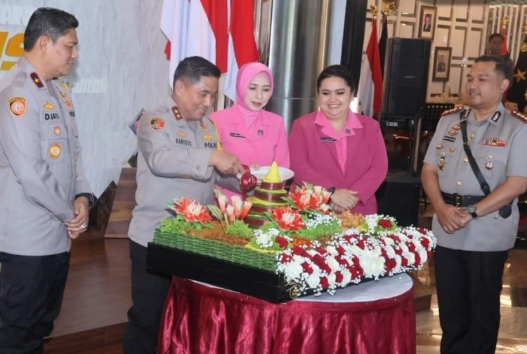 Kapolda Metro Resmikan Dirressiber, Kombes Pol Roberto G.M. Pasaribu Resmi Menjabat