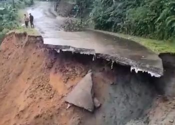 Akibat Longsor, Jalan Menuju Negeri Di Atas Awan Terputus Total Saat ini