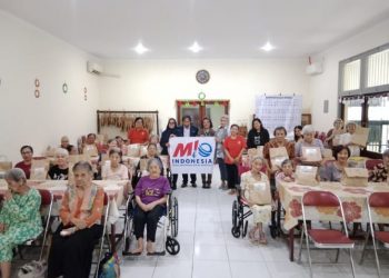 MIO INDONESIA Tunjukkan Kepedulian Melalui Bantuan Untuk Lansia