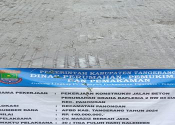 Baru Hitungan Hari, Betonisasi di Graha Raflesia II Milik CV. Marziz Berkah Jaya Sudah Alami Keretakan