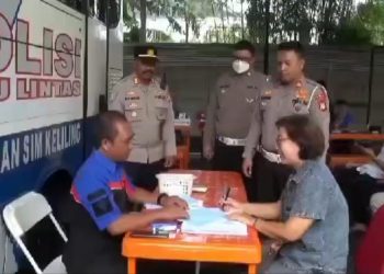 Kapolsek Kelapa Gading Fasilitasi Pelayanan Perpanjangan SIM, Masyarakat Apresiasi Inovasi