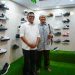 Gubernur Terpilih Andrasoni Kunjungi Gerai Nasr Footwear di Banten Creatif Festival 2024