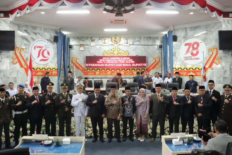 DPRD Lampung Utara Gelar Rapat Paripurna Penetapan Pasangan Dr. Ir. H. Hamartoni Ahadis, M.Si, dan Romli, S. Kom, M.H, Sebagai Bupati dan Wakil Terpilih