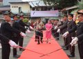 Polres Nias Selatan Sambut Kapolres Baru Dengan Tradisi Adat