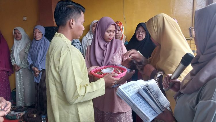 Dalam Acara Tasyakuran Kelahiran Anak Ananda Junaedi & Febby Nifianty Dihadiri Majelis Ta’lim Al Hikmah Karawaci