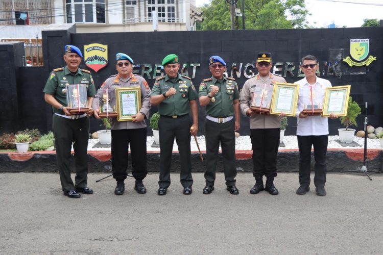 Sinergi Berantas Narkoba, Kapolrestabes Medan Direward Komandan Puspomad