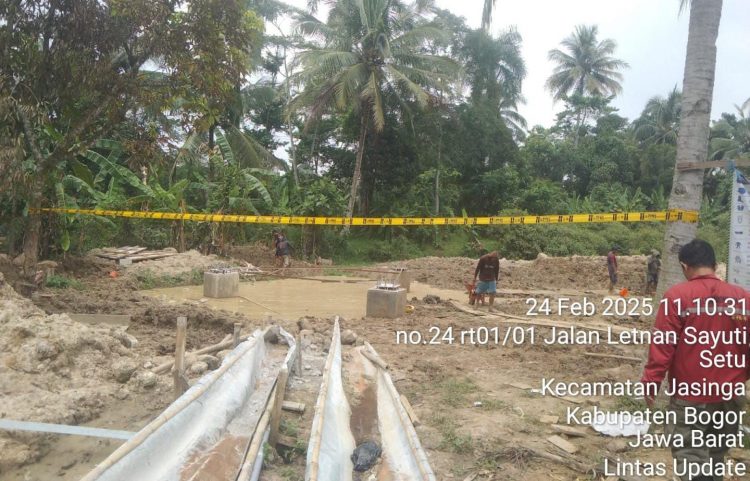 Segel Dianggap Tak Berguna, Kontraktor Pembangunan Tower Diduga Lecehkan APH dengan Melanjutkan Progresnya