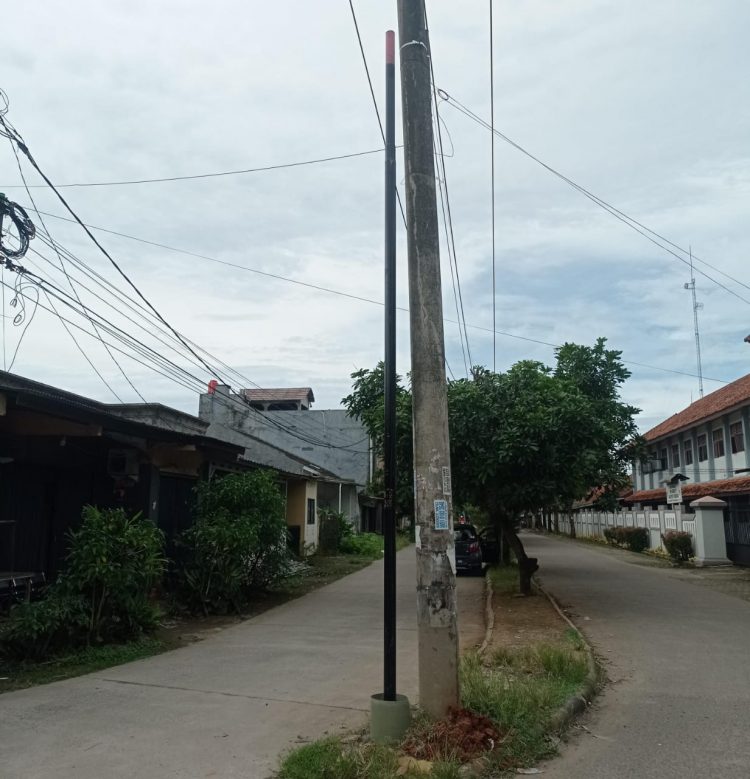 Tanam Tiang FO di Perum Legok Indah, DPP LSM PPUK Akan Laporkan Fiber Star ke Dinas PU