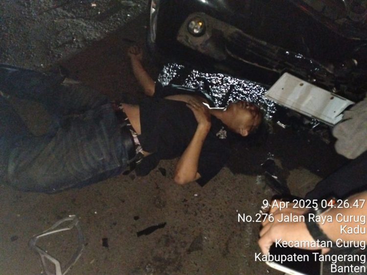Kecelakaan Lalu Lintas Di Jalan Raya Curug Korban Patah Tulang Tangan Dan Kaki