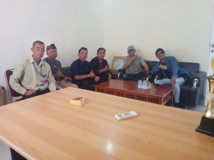 Lebaran Jadi Ajang Pemdes Ciangir Dan Media Tambah Akrab