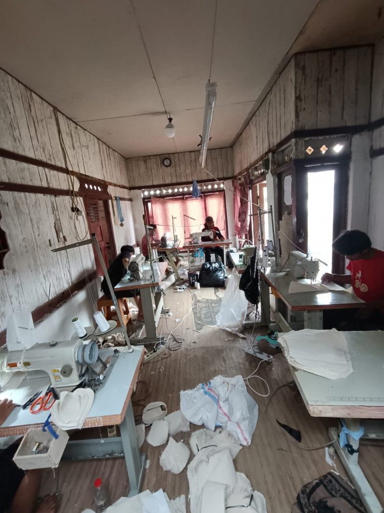 Bumdes “Karya Raharja” Desa Galudra Tetap Aktif Beroperasi, Ciptakan Lapangan Kerja Lewat Usaha Konveksi