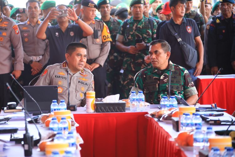 Kapolda dan Wakapolda Metro Jaya Tinjau Kesiapan Pengamanan May Day 2025 di Monas