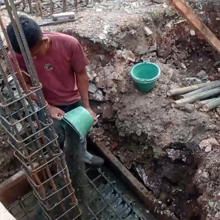 Tunggu Bom Waktu, Ceker Ayam Pakai Adukan Kering, Pembangunan Ruang Kelas SMPN 4 Curug Berpotensi Roboh