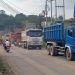 Terlihat Truk Tambang Melintas Di jalur Parung Panjang ” Diduga Beroperasi di Luar Jam yang Ditentukan, Pemerintah Dinilai Tutup Mata