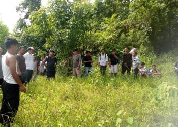 Masyarakat Desa Tetegeona’ai Padati Lahan Ketapang Saat Pembukaan