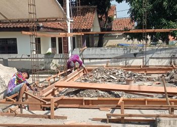 Adanya Indikasi Korupsi, Proyek Misterius Muncul di Kantor Kelurahan Curug Kulon, Lurahnya Diem-Diem Bae