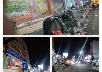 Purwakarta Kota Bersih? Tumpukan Sampah di Depan Toko AA Jadi Sorotan