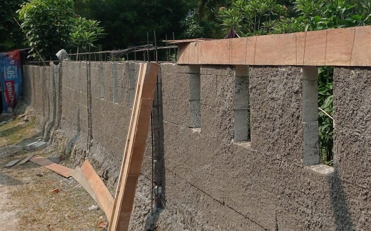 Tak Berikan Transparansi Publik, Proyek Pemagaran Makam Pokir Dewan Hugo S Franata Diduga Buat Ajang KKN